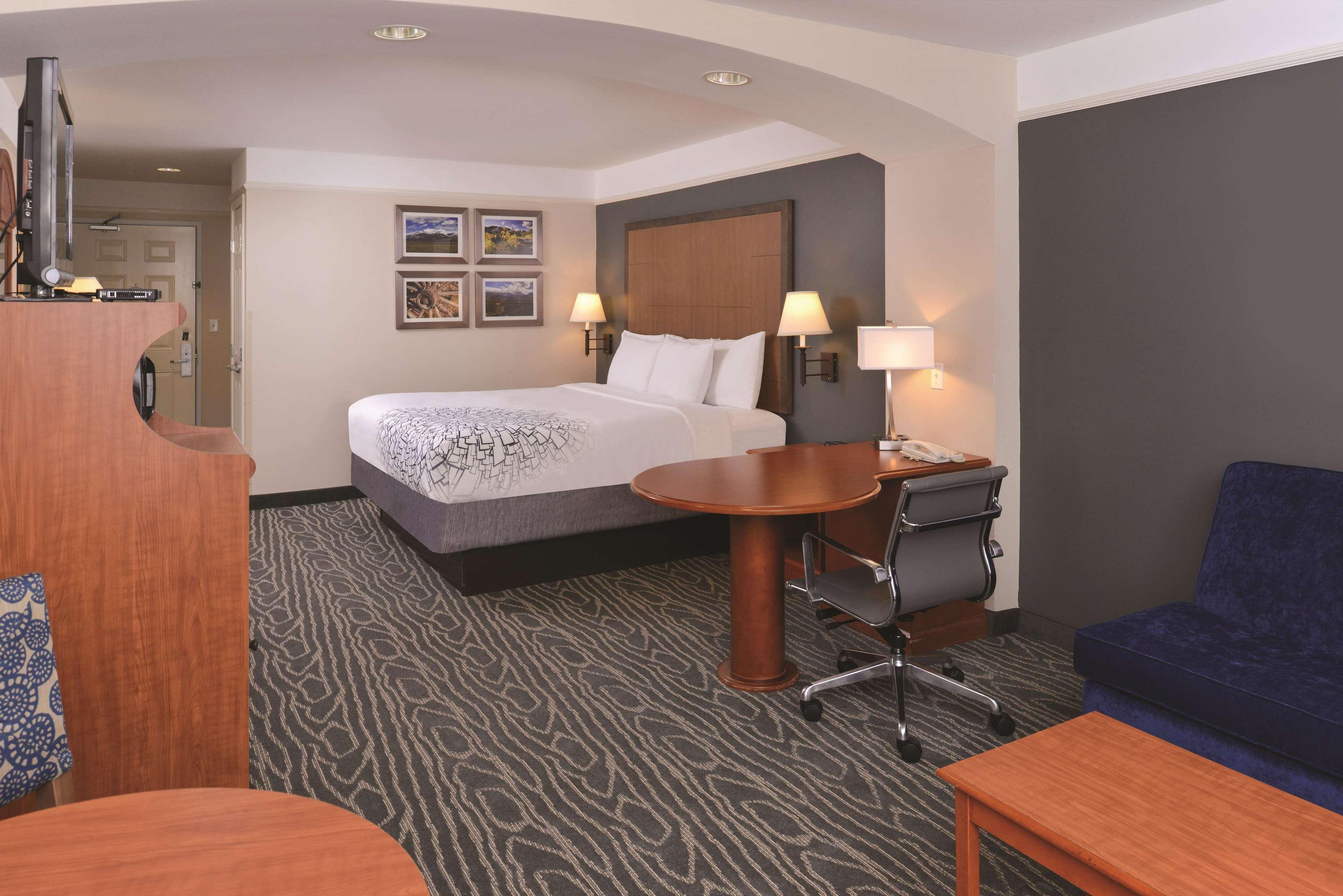 La Quinta By Wyndham Ruidoso Downs Hotel Exterior photo