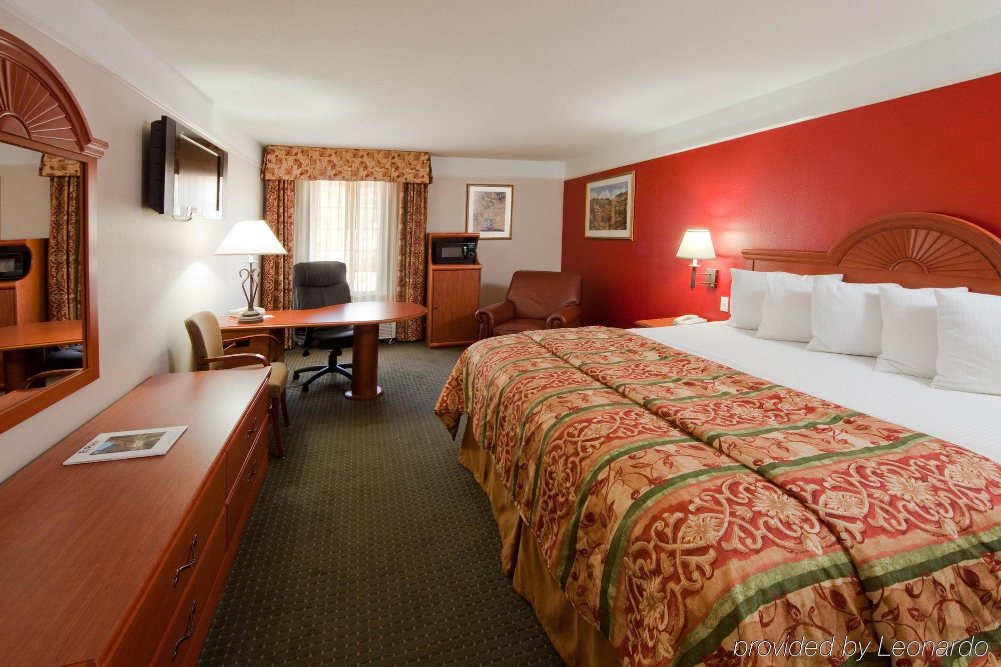 La Quinta By Wyndham Ruidoso Downs Hotel Room photo